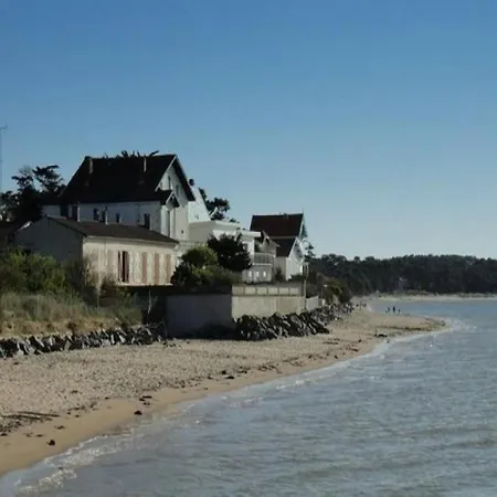 Les Bains 12 빌라 *